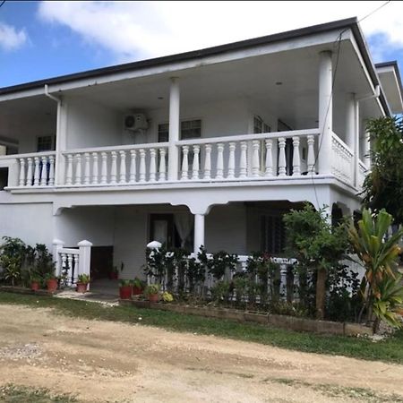 The Lighthouse Studio Appartments Nuku'alofa Exteriör bild
